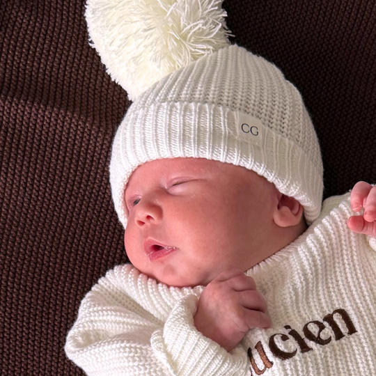 Oversized Pom Beanie – Ivory