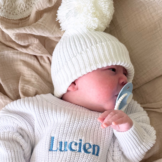 Oversized Pom Beanie – Ivory
